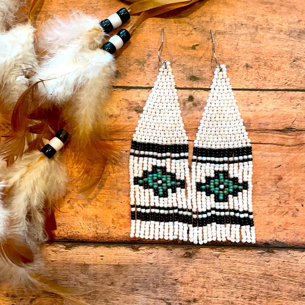 Western beaded earring